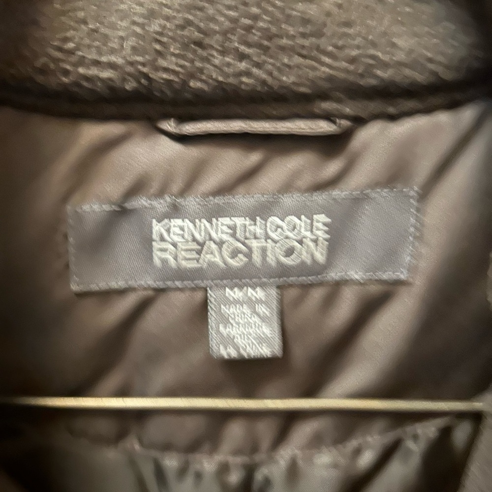 Kenneth Cole women’s puffy vest - Picture 3 of 3